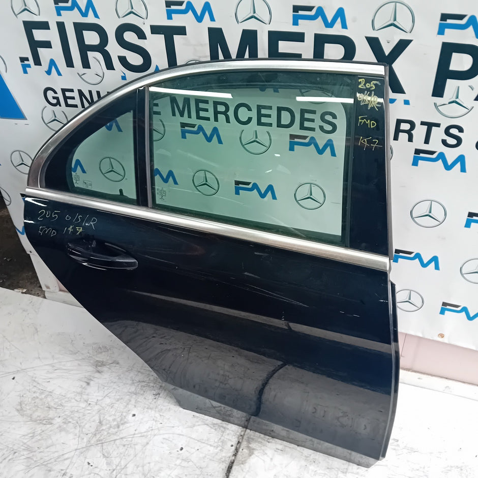 MERCEDES BENZ C-CLASS W205 DRIVER SIDE REAR DOOR O/S/R BLACK  COMPLETE FMD147