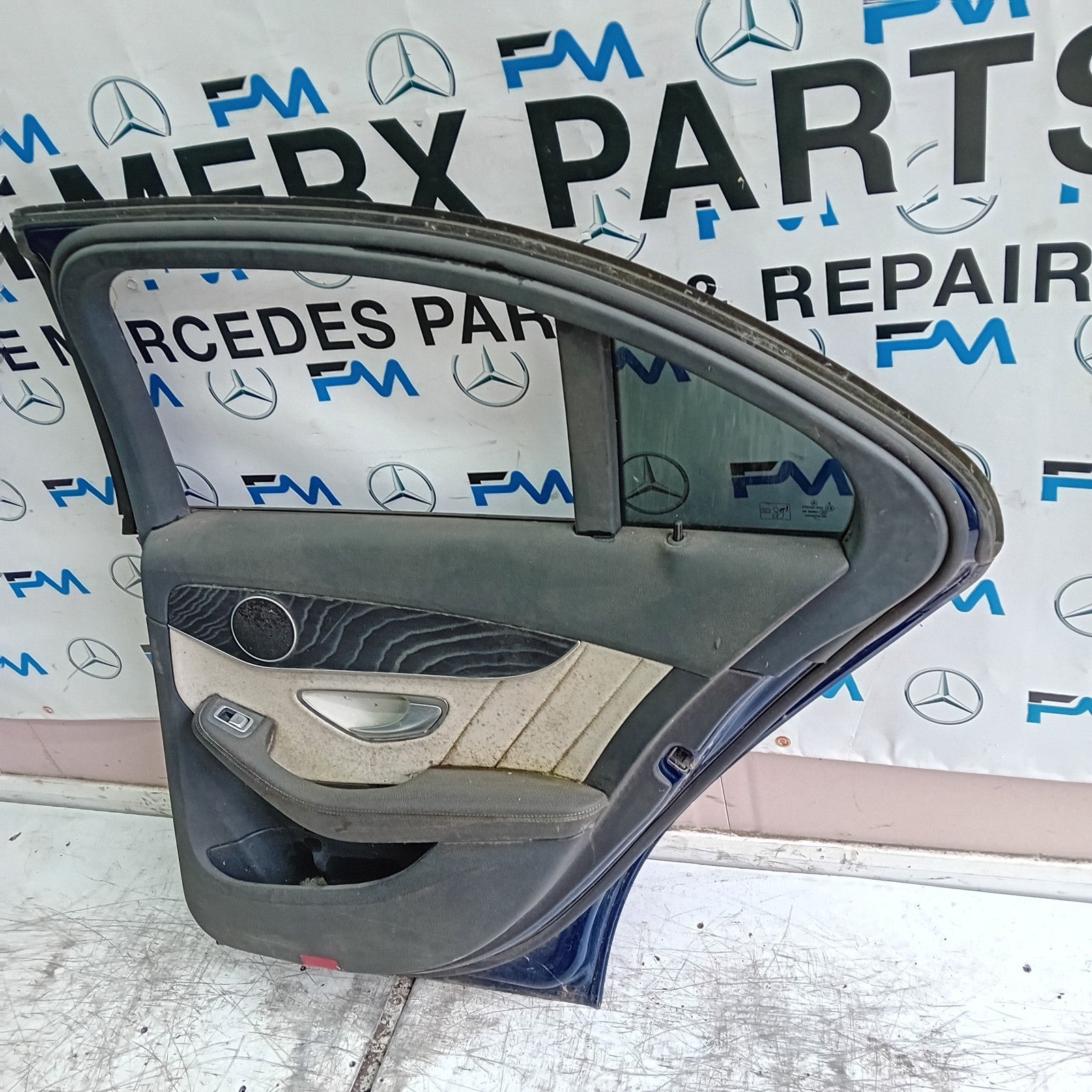 MERCEDES C-CLASS W205 DRIVER REAR DOOR NSR 2014 ON BLUE COMPLETE FMD384