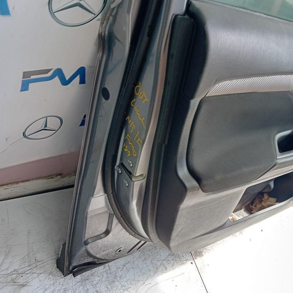 MITSUBISH OUTLANDER MK3 PASSENGER FRONT DOOR NSF GREY 2013 COMPLETE FMD189