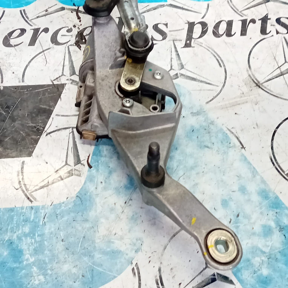 MERCEDES BENZ E-CLASS W213 RHD FRONT WIPER MOTOR & LINKAGE A2138207402
