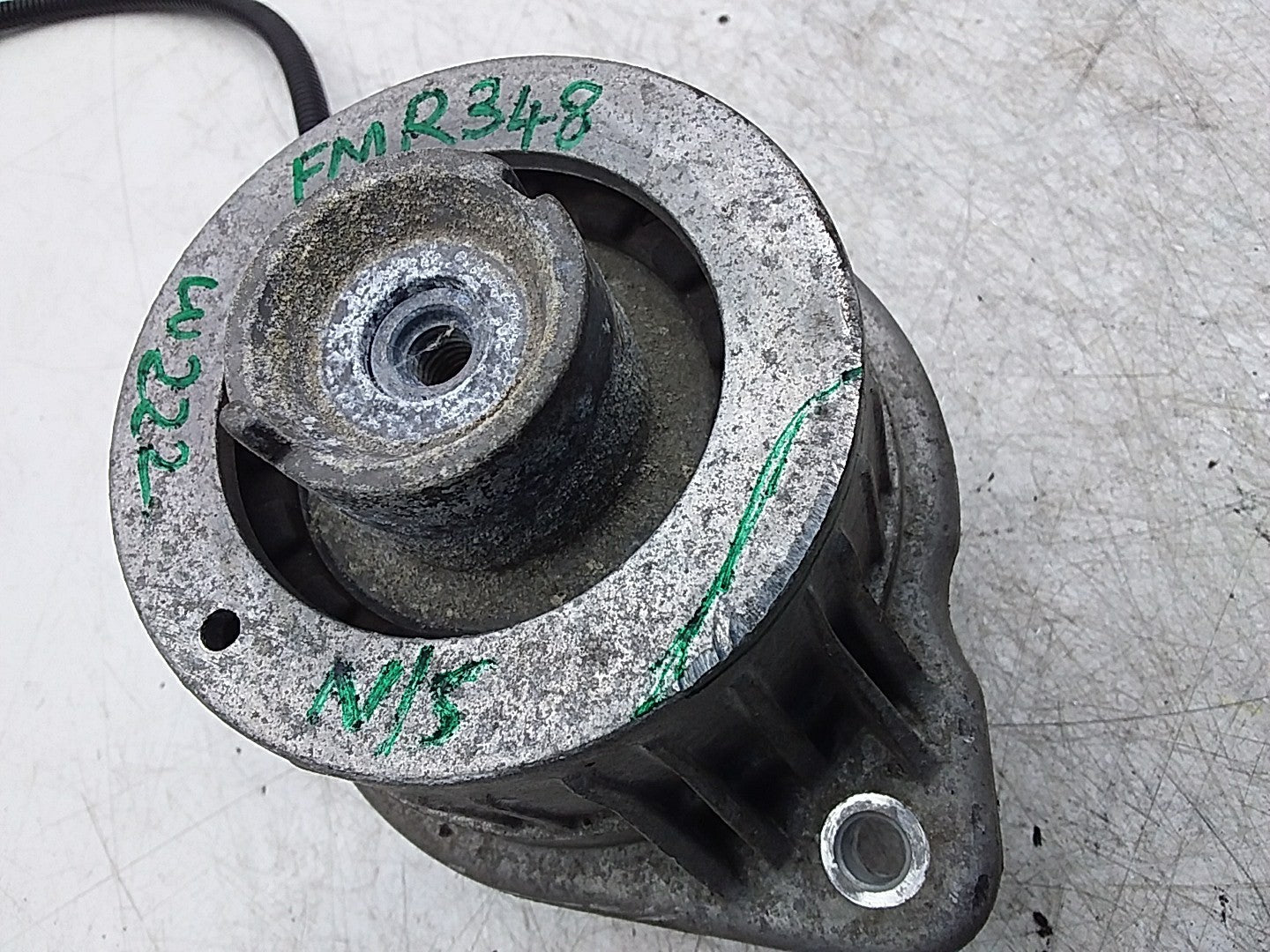 MERCEDES BENZ  S-CLASS  W222  ENGINE MOUNT LEFT NS A2222407517 FMR348