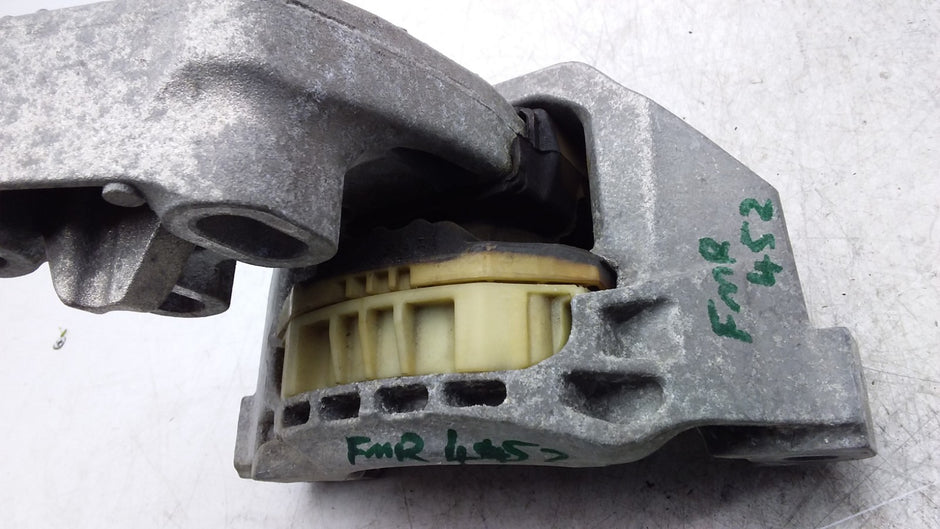 MERCEDES BENZ B-CLASS W246 LEFT ENGINE MOUNT A2462400217 FMR452