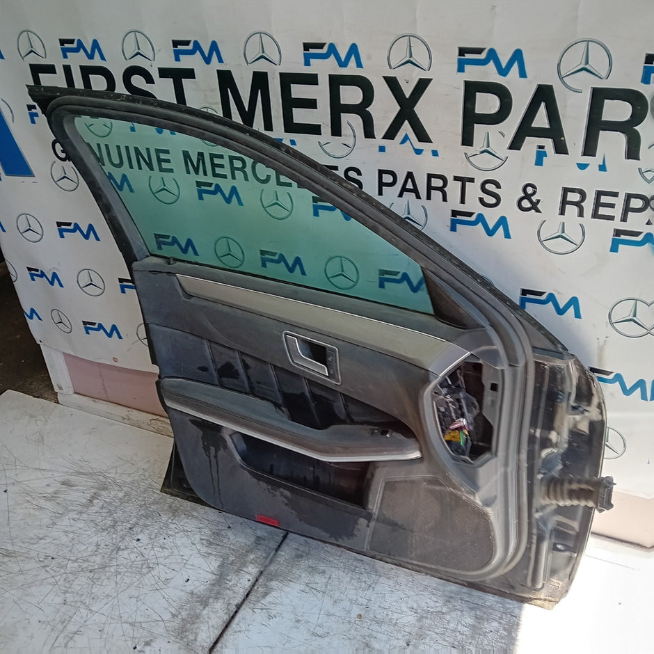 MERCEDES E-CLASS W212 PASSENGER FRONT DOOR NSF 2015 COMPLETE BLUE FMD519