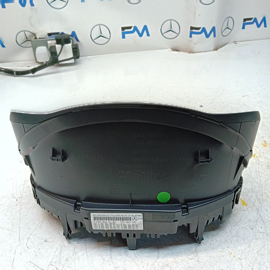 MERCEDES C-CLASS SPEEDOMETER INSTRUMENT CLUSTER W205 A2059002127 2016 FM001140