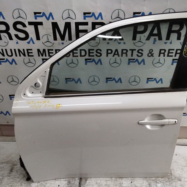 MITSUBISHI OUTLANDER MK3 PASSENGER FRONT DOOR NSF WHITE 2013 COMPLETE FMD330