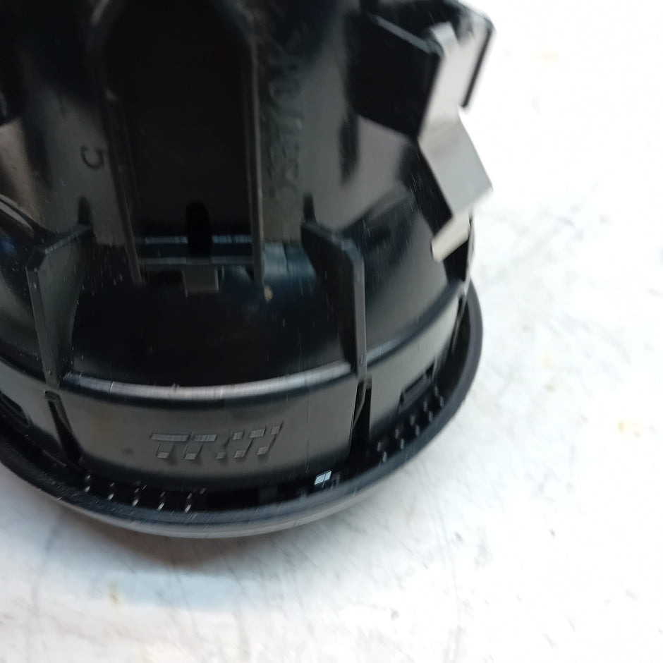 MERCEDES CLA-CLASS W117 DASHBOARD AIR VENT CENTRE SIDE 2017 A1178300354 FM001167