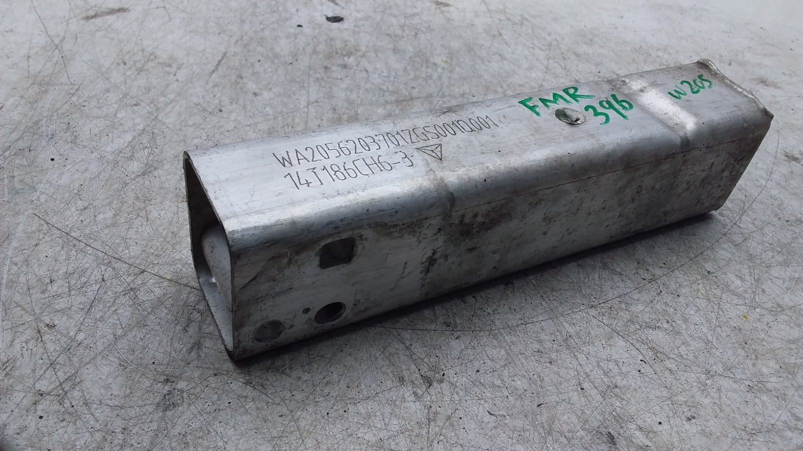 MERCEDES C-CLASS  FRONT LOWER REINFORCEMENT CRASH ABSORBER A2056203701  FMR396