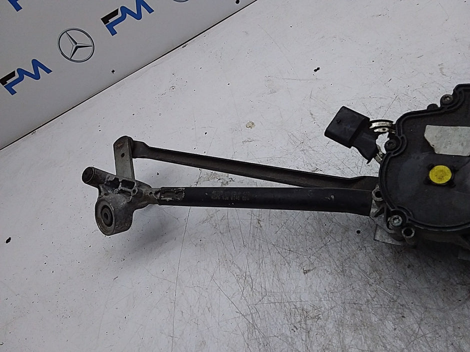 MERCEDES A-CLS W176 WIPER MOTOR AND LINKAGE A1769061900 FMR295