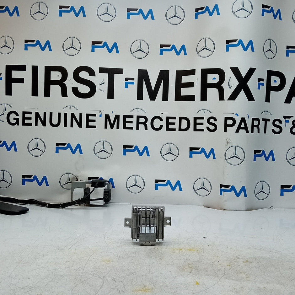 MERCEDES BENZ E-CLASS W213 HARMAN AUDIO AMPLIFIER 2016 A2139005932 FM001343