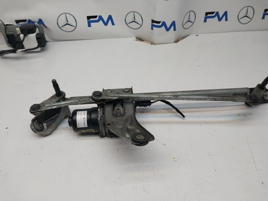 MERCEDES-BENZ A CLASS W177  FRONT WIPER MOTOR WITH LINKAGE A1779064801 FM00234