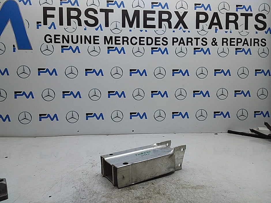 MERCEDES C-CLASS W204 ABSORBER BAR REINFORCEMENT LEFT SIDE A2046201195 FMR270