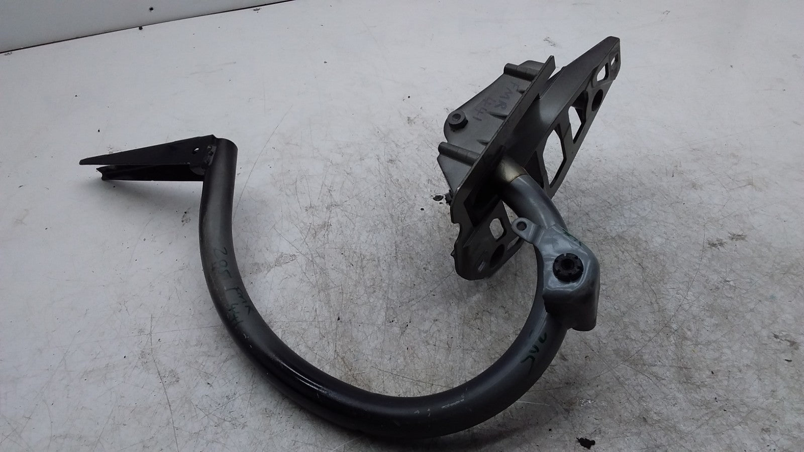 MERCEDES BENZ C-CLASS W205 TAILGATE TRUNK HINGE REAR RIGHT A2057500428 FMR441
