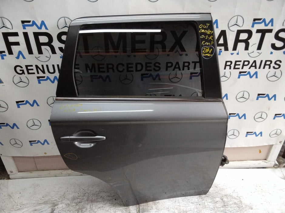 MITSUBISHI OUTLANDER MK3 DRIVER REAR DOOR OSR GREY 2013 COMPLETE FMD331