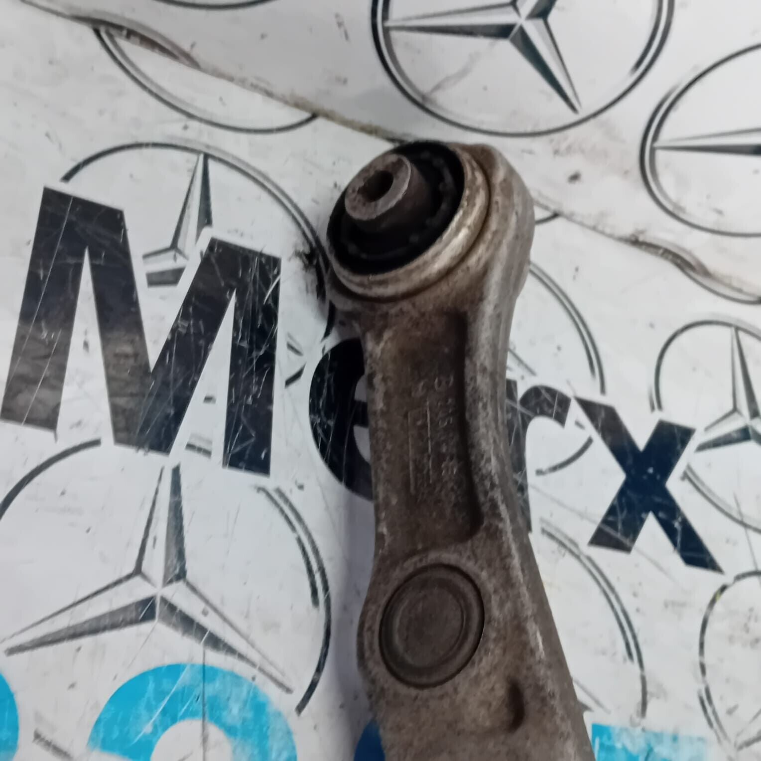 MERCEDES BENZ C-CLASS W205  DRIVER SIDE FRONT LOWER CONTROL ARM  205 14 RE