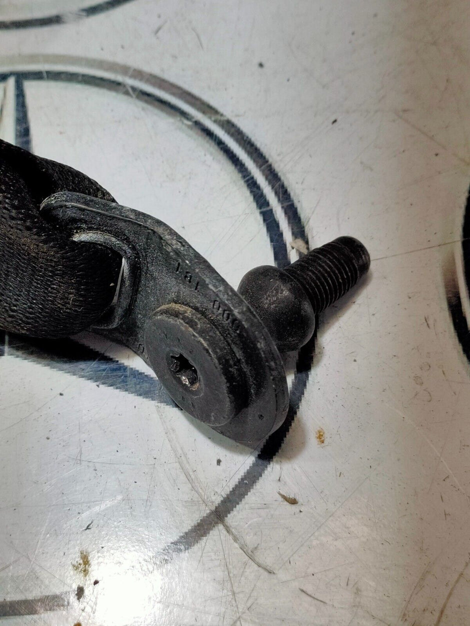 MERCEDES W117 FRONT SEAT BELT DRIVER RIGHT OFFSIDE OSF A1768602285 2016-2019