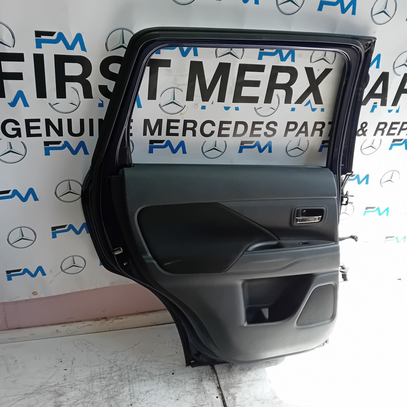 MITSUBISHI OUTLANDER MK3 PASSENGER REAR DOOR NSR BLUE 20123 COMPLETE FMD225