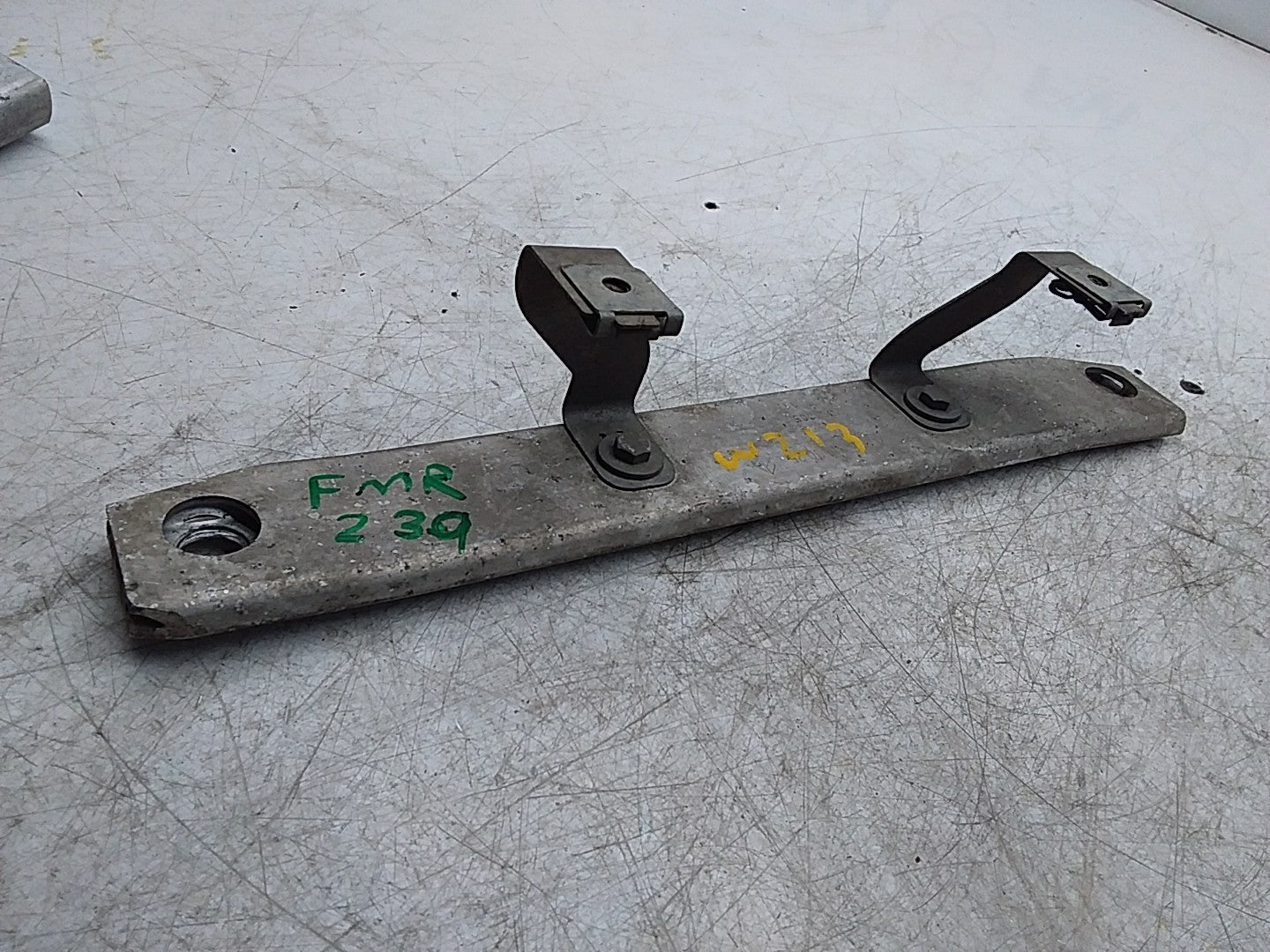 MERCEDES C-CLASS W205 BOTTOM STIFFENING BRACE MOUNT FMR239 A2056190025