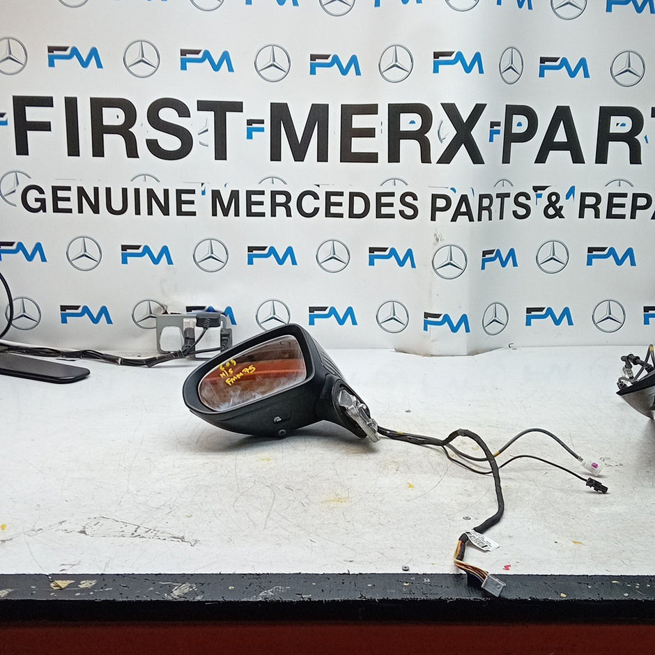 MERCEDES C-CLASS W205 PASSENGER WING MIRROR NS BLACK PL CAMERA A2058104901 FMM75