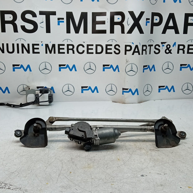 MITSUBISHI OUTLANDER MK3 WIPER MOTOR FRONT AND LINKAGE 1593005620 FM001602