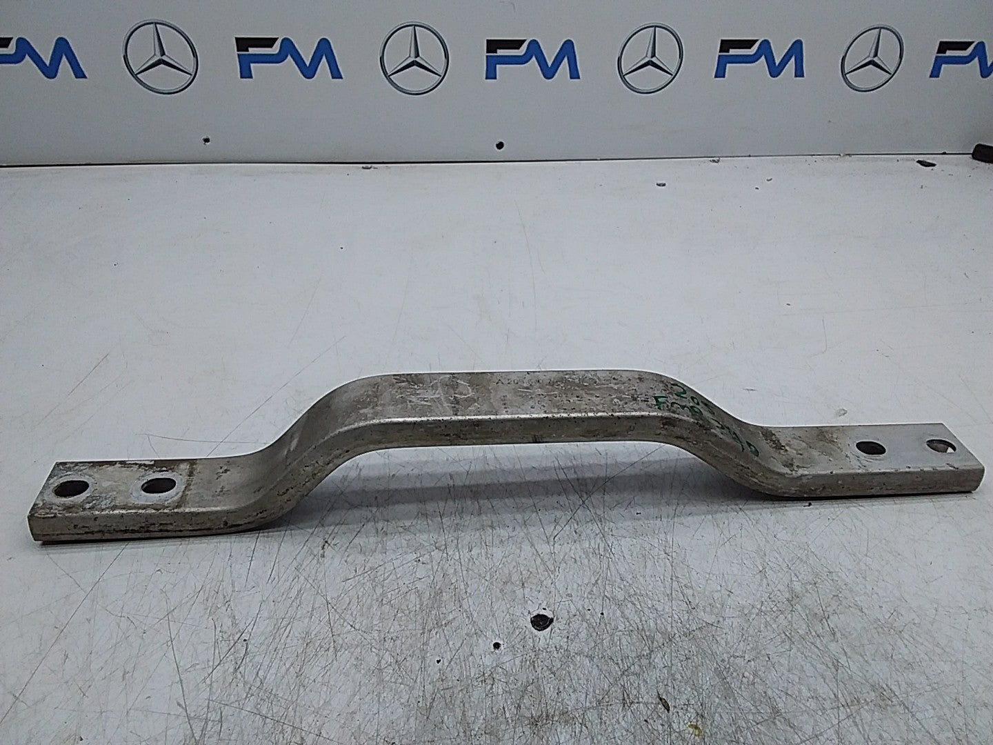 MERCEDES C-CLASS W205 BOTTOM STIFFENING BRACE MOUNT  BEAM A2056107001 FMR240