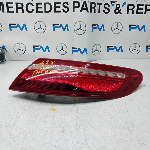 MERCEDES E-CLASS W238 2018 REAR DRIVER O/S TAIL LIGHT A2389062101 FMT60