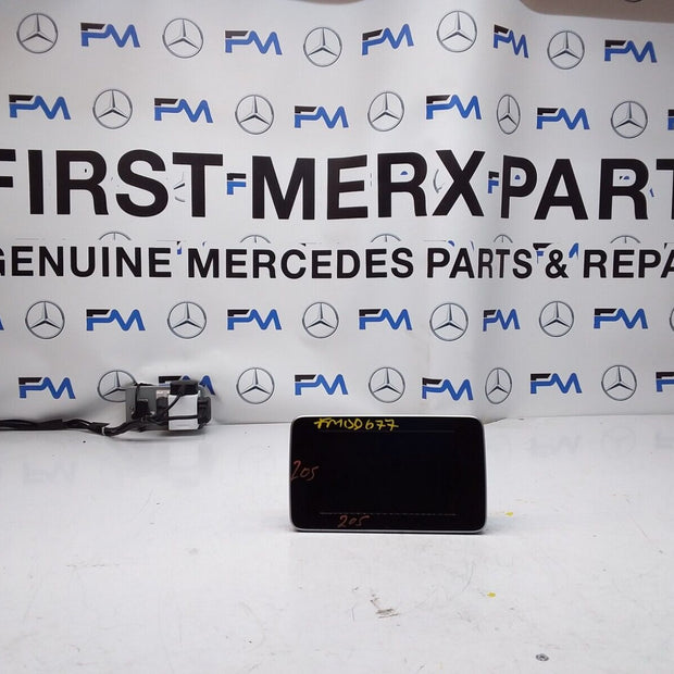 MERCEDES C-CLASS W205 2014 SAT NAV MULTIMEDIA SCREEN A2059004113 FM00677
