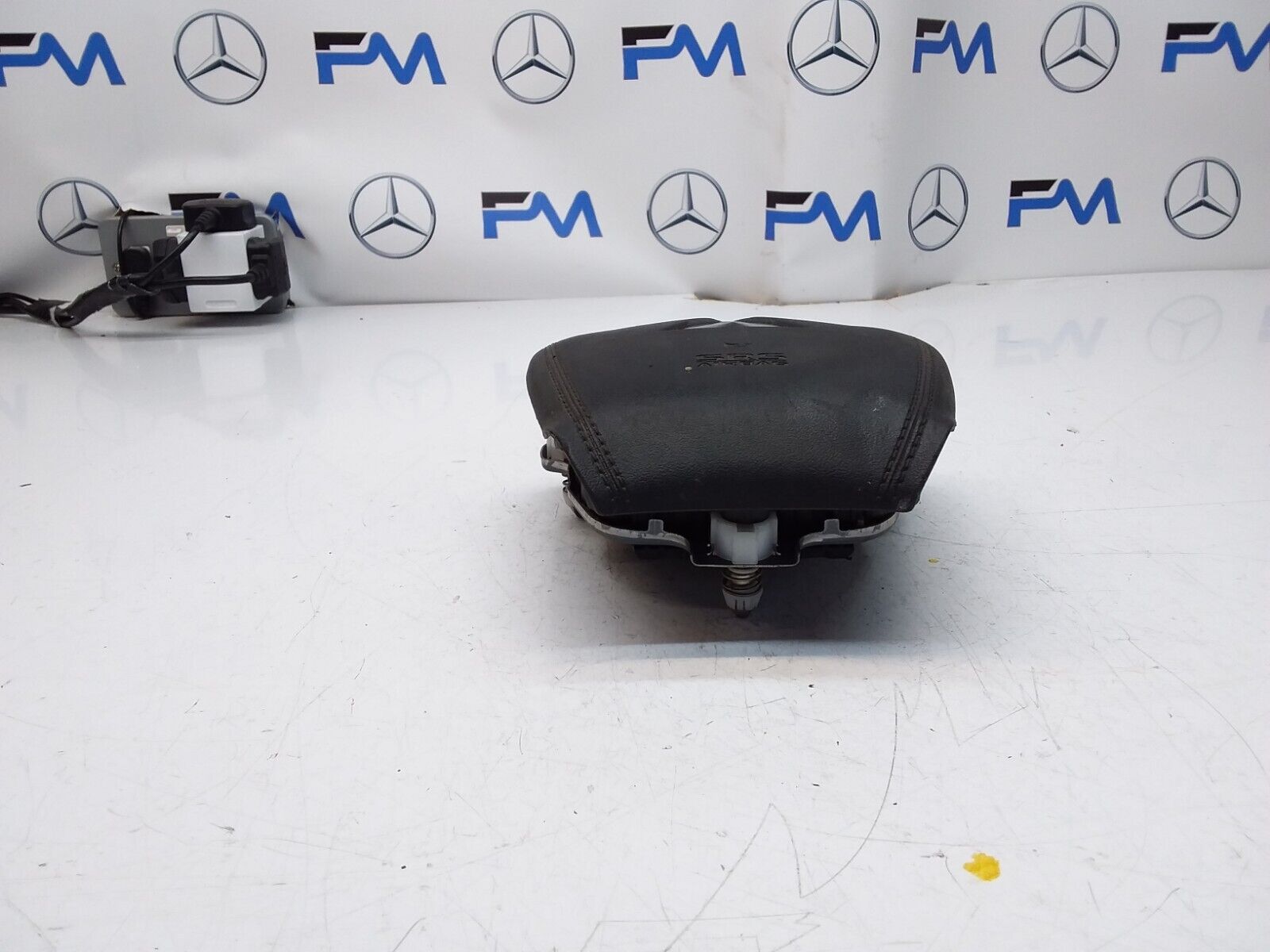 MITSUBISHI  OUTLANDER MK3 TG14A02001 STEERING WHEEL SRS AIRBAG FM00520