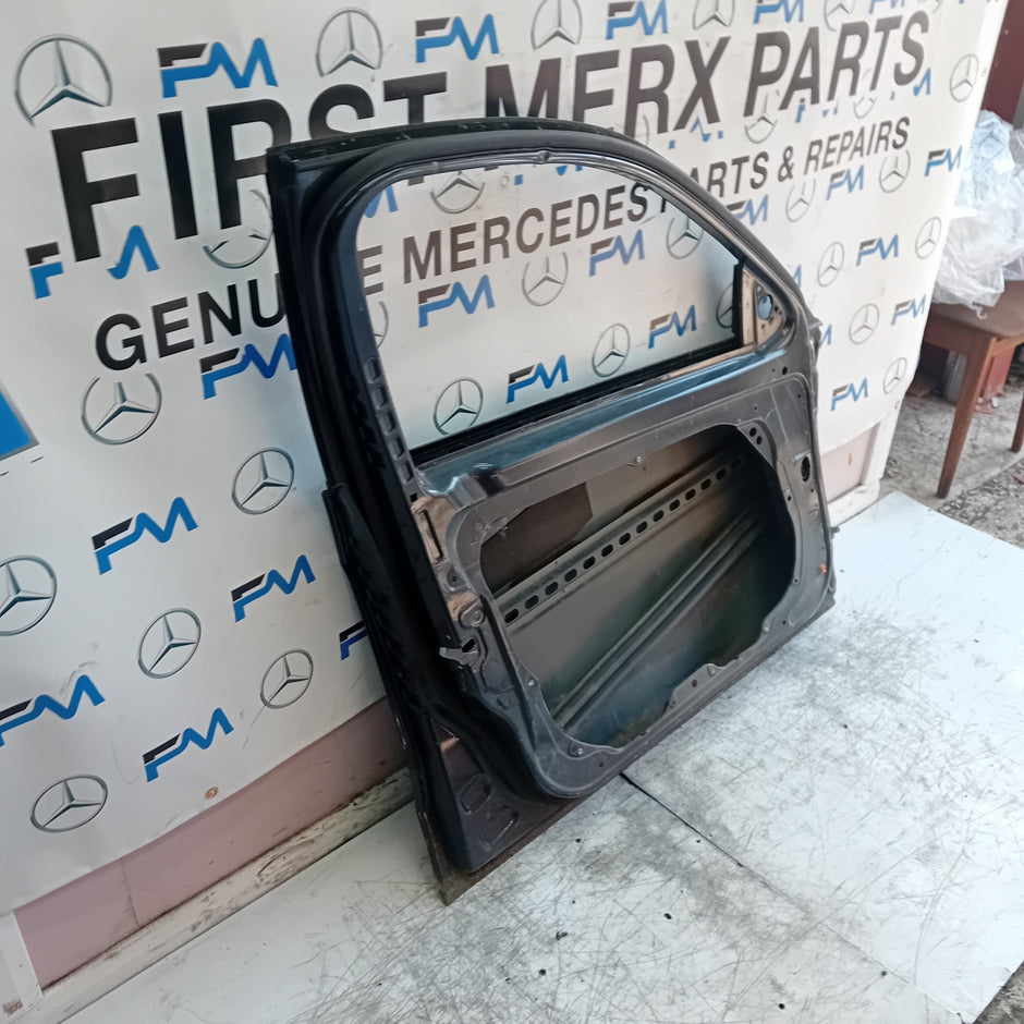 MERCEDES BENZ  E-CLASS W212 PASSENGER FRONT DOOR NSF 2015 GREY FMD503