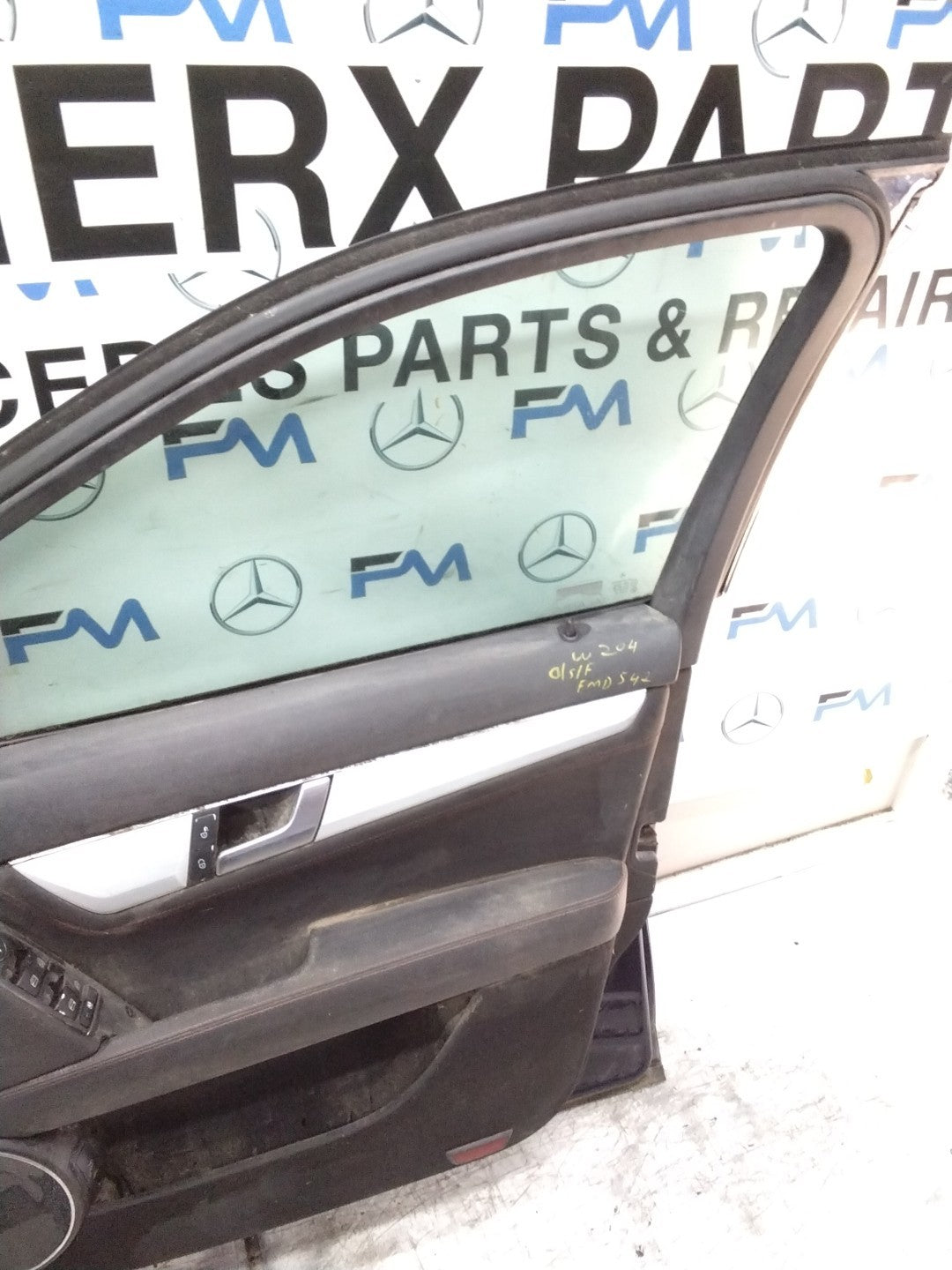 MERCEDES C-CLASS W204 SLN DRIVER FRONT DOOR OSF BLUE 2008-14 FMD542
