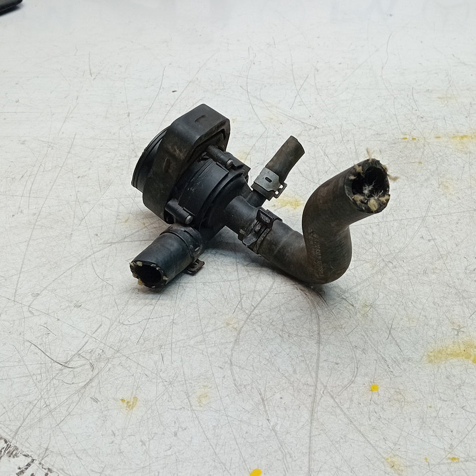 MERCEDES BENZ  C E-CLASS W211 ELECTRIC COOLANT WATER PUMP A2118350028 FM001397