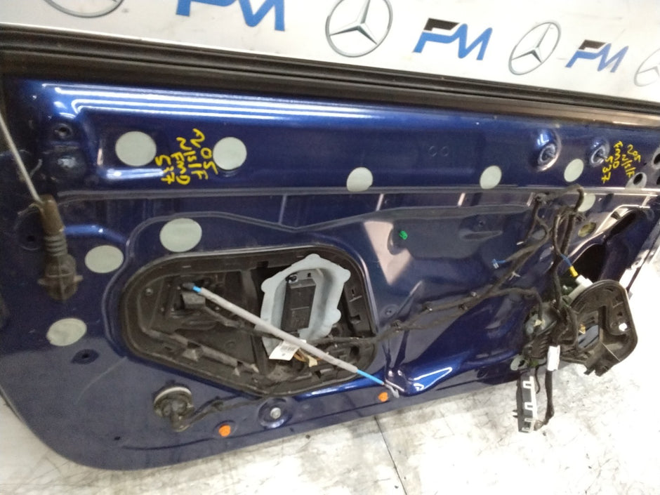 MERCEDES BENZ C-CLASS W205  PASSENGER FRONT DOOR NSF BLUE 2015-21  FMD537