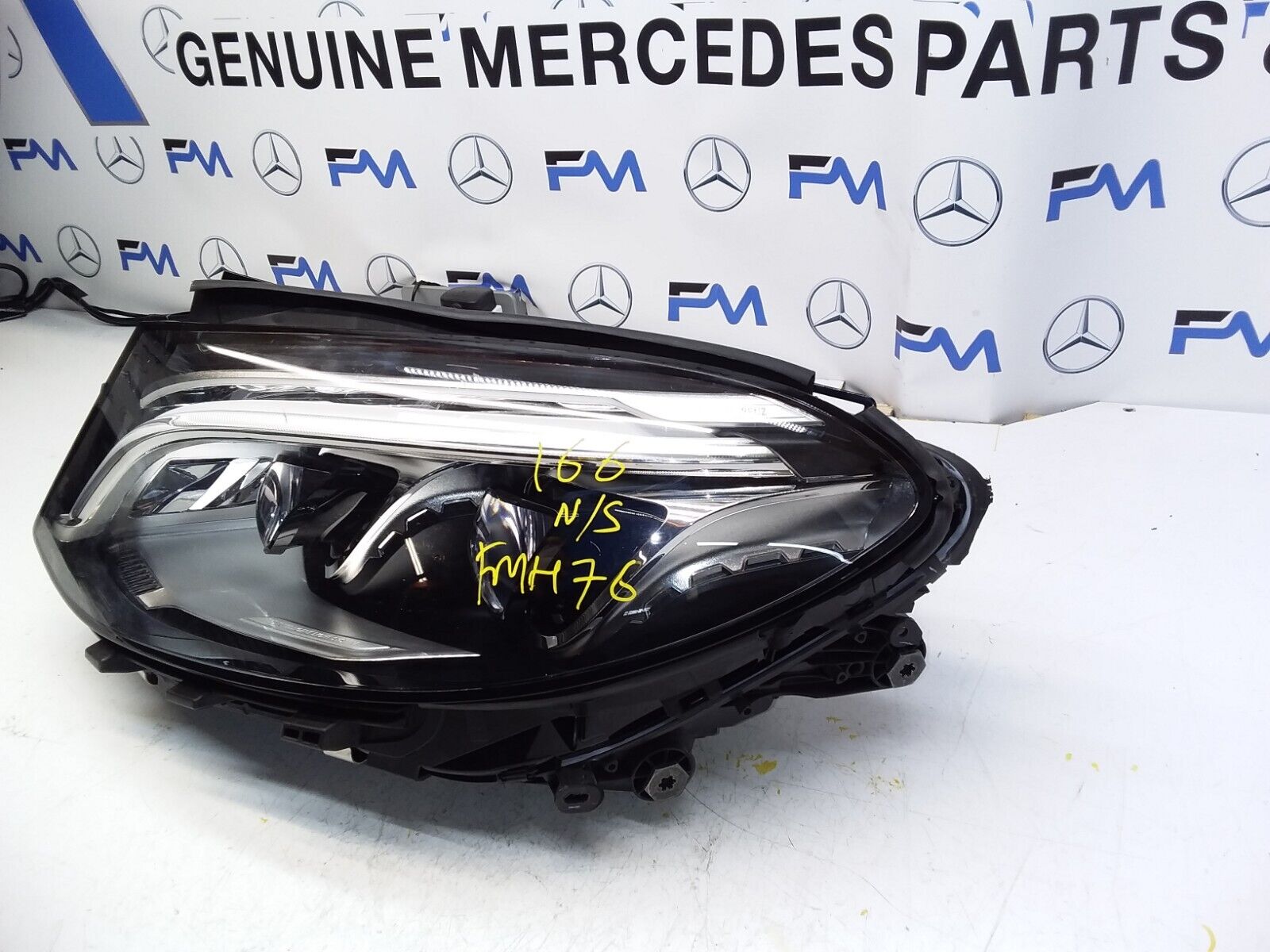 MERCEDES-BENZ W166 GLE PASSENGER NS  HEADLIGHT A1669065103 FMH76 LED INTELLIGENT