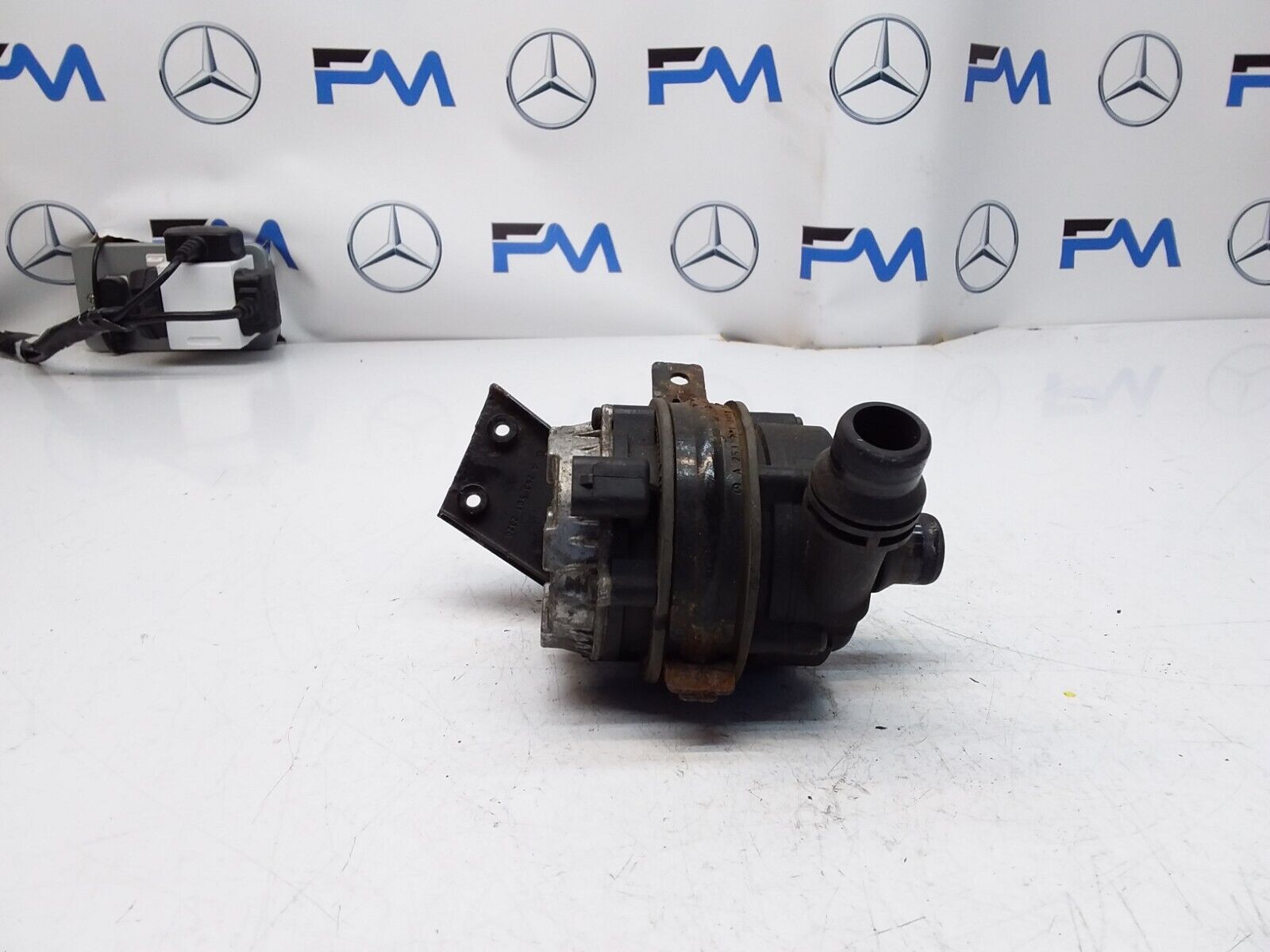 MERCEDES C-CLASS W205 ELECTRIC COOLER WATER PUMP A0005002686 FM00611