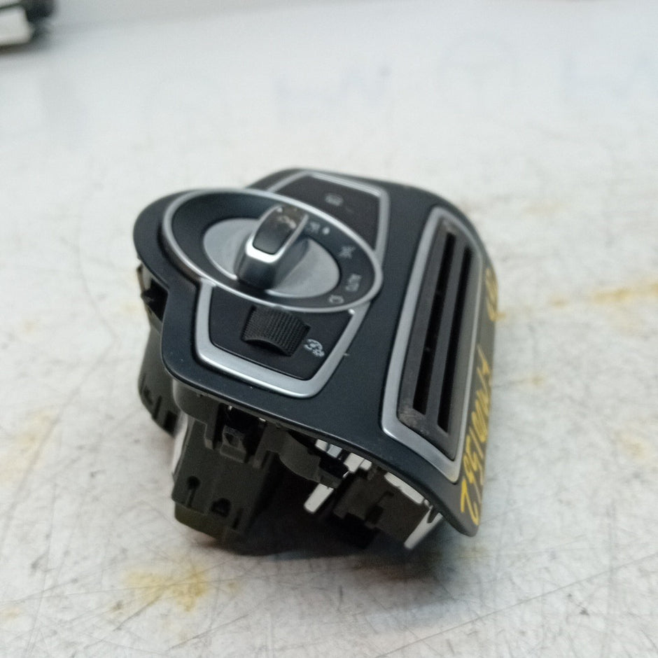 MERCEDES C-CLASS W205 HEADLIGHT CONTROL SWITCH 2014 A2059051810 FM001562