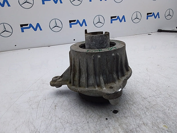 MERCEDES BENZ  C-CLASS W205  ENGINE MOUNT LEFT NS A2052406617 FMR319