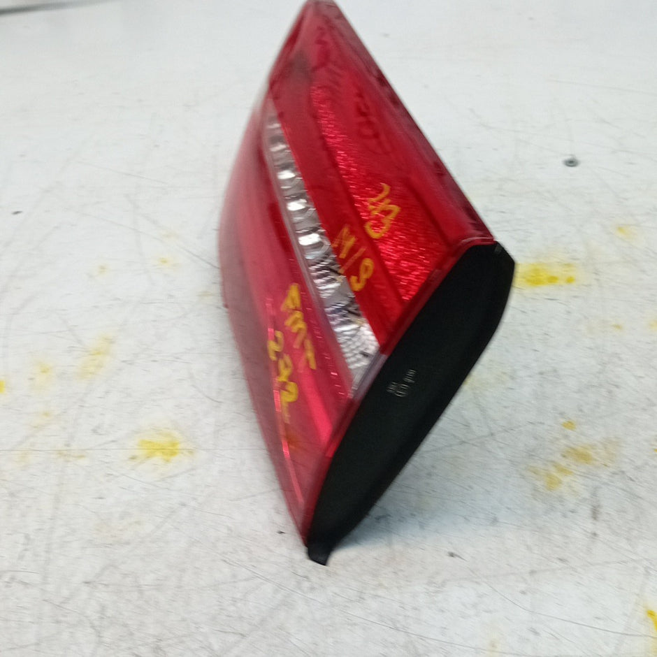 MERCEDES E-CLASS W213 PASSENGER LEFT NS REAR TAIL LIGHT  2016 FMT272