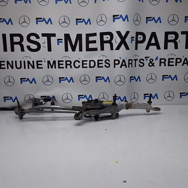 MERCEDES C-CLASS WIPER MOTOR & LINKAGE FRONT A2048201140 W204 2010-2015 FM00204