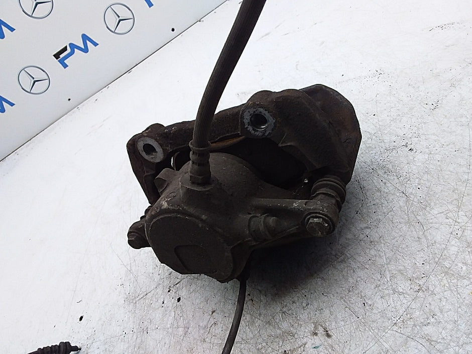 MERCEDES BENZ  C-CLASS  W204 WHEEL BRAKE CALIPER  RIGHT FMR364