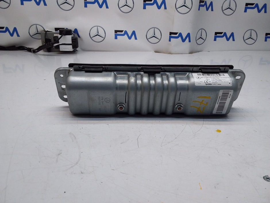 2018 MERCEDES BENZ A-CLASS W177 DRIVER SIDE KNEE AIRBAG A1778600102 FM00322
