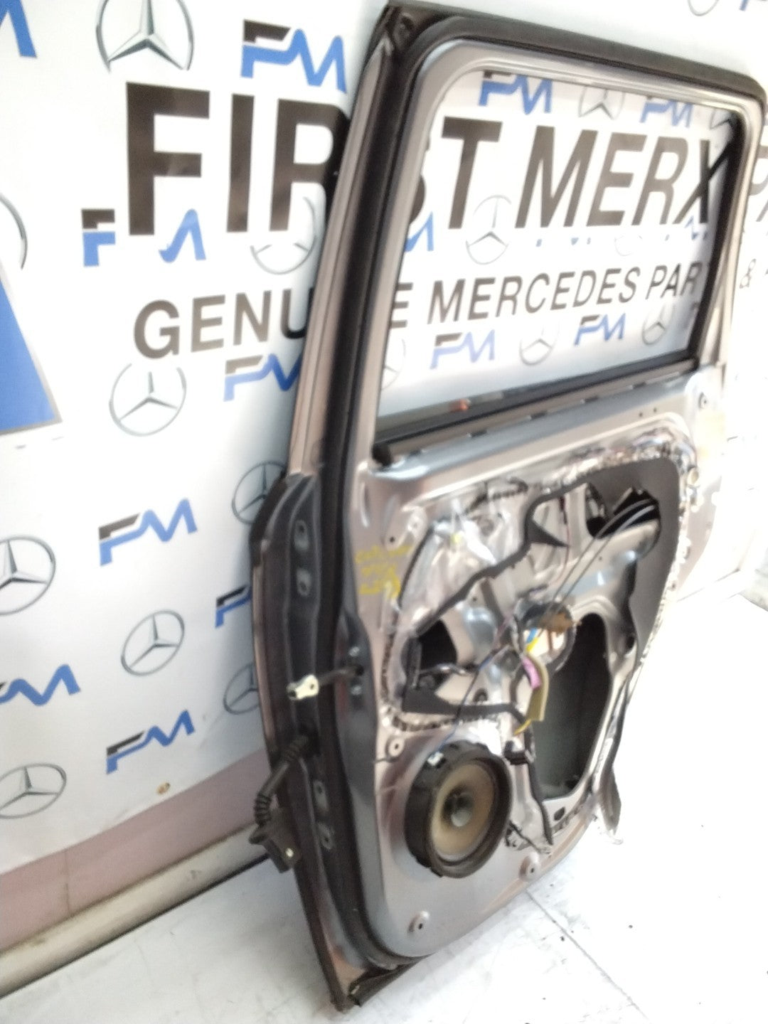 MITSUBISH OUTLANDER DRIVER SIDE REAR DOOR O/S/R  GREY FMD69