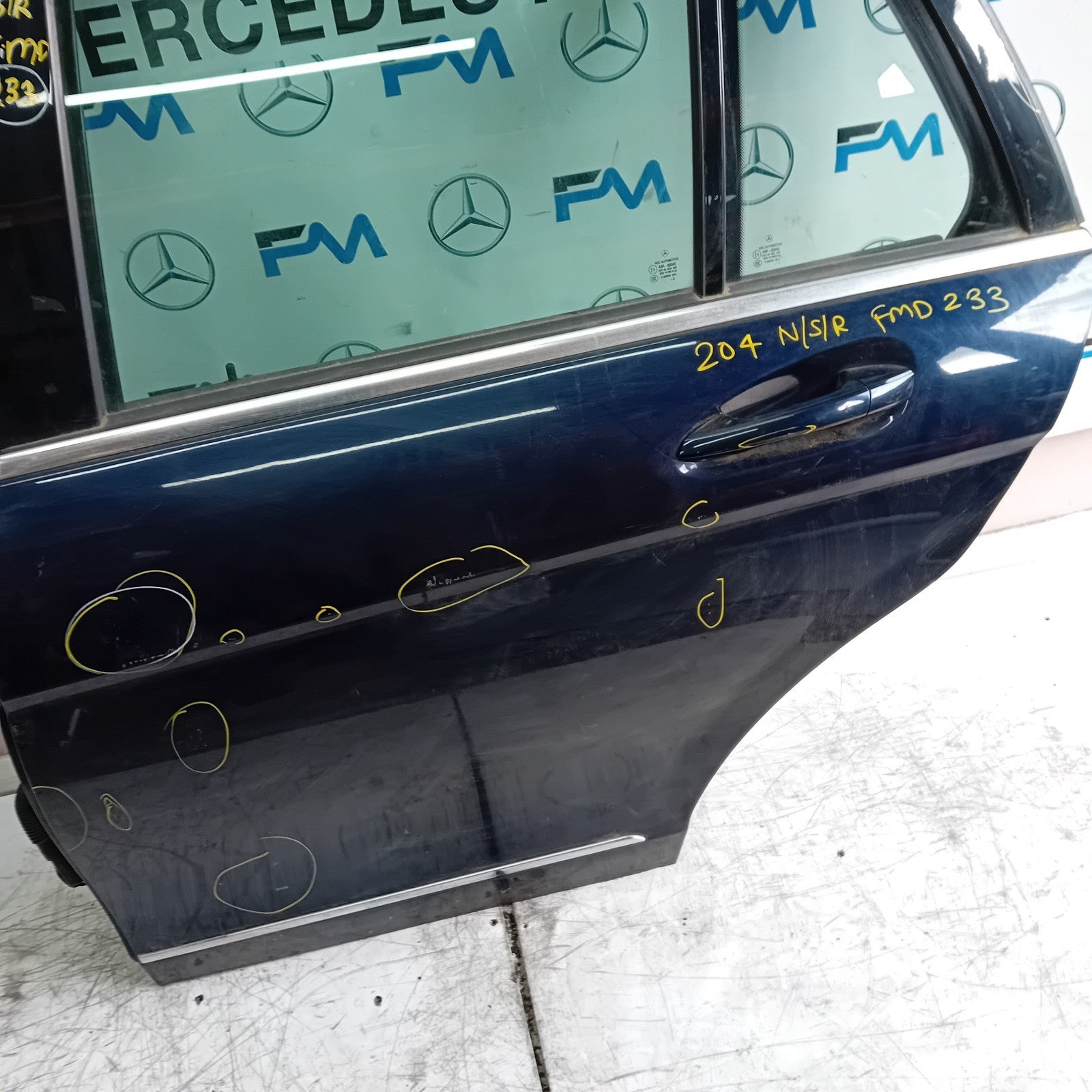 MERCEDES C-CLASS W204 PASSENGER REAR DOOR NSR BLUE 2008-14 COMPLETE FMD233