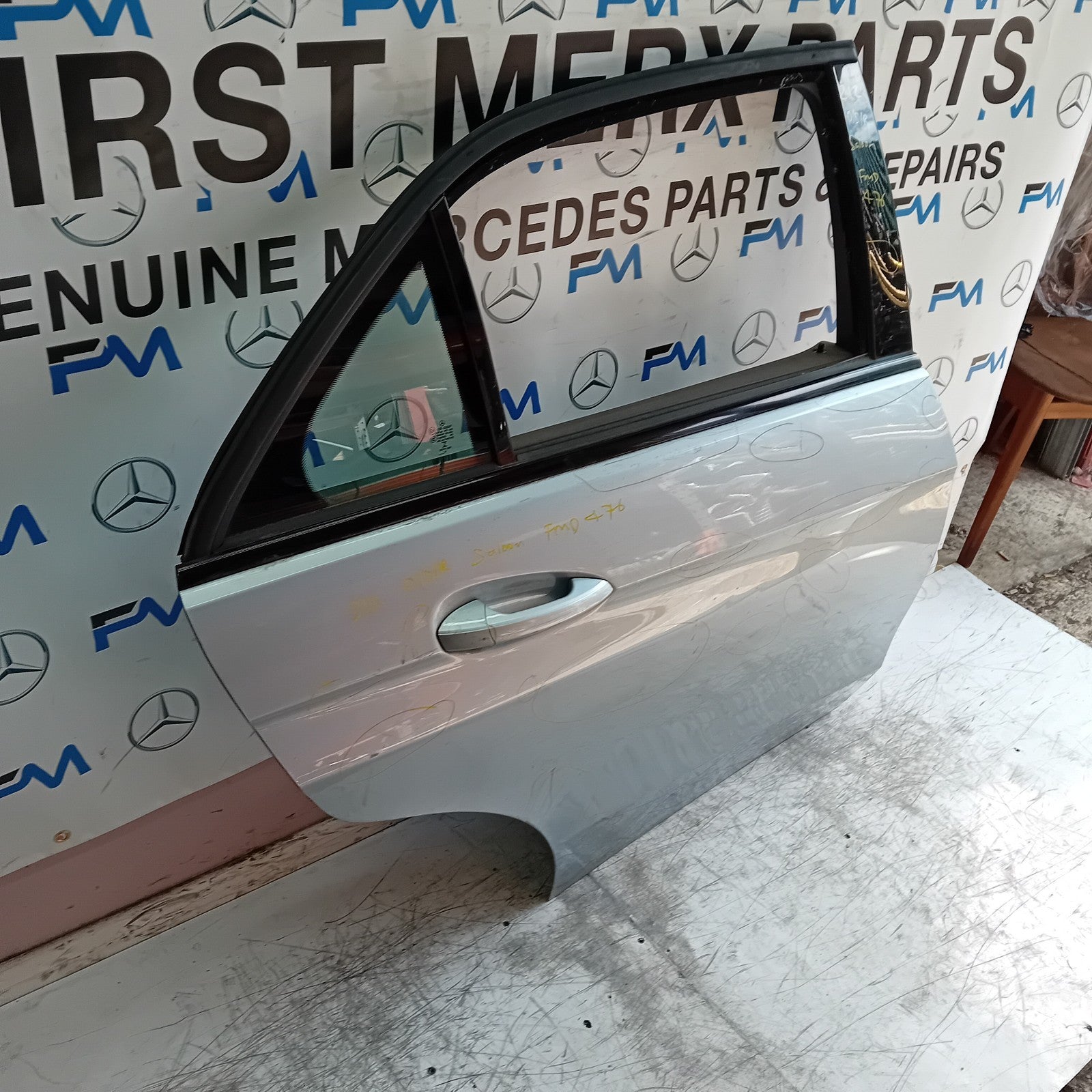 MERCEDES E-CLASS W212 SLN DRIVER REAR DOOR OSR SILVER 2014 ON COMPLETE FMD476