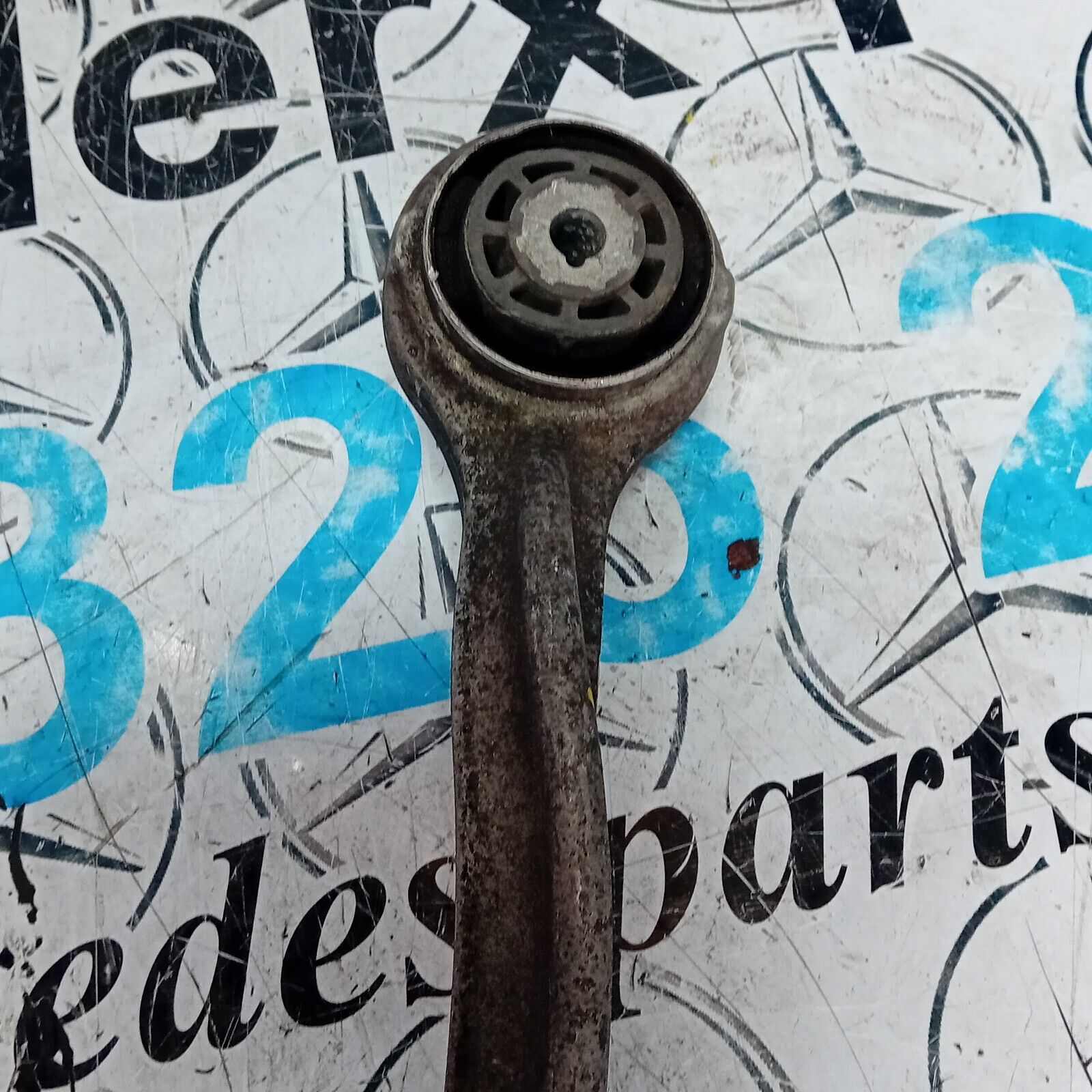 MERCEDES C-CLASS  W205 2014-2021 FRONT RIGHT SIDE WISHBONE CONTROL ARM FMW5