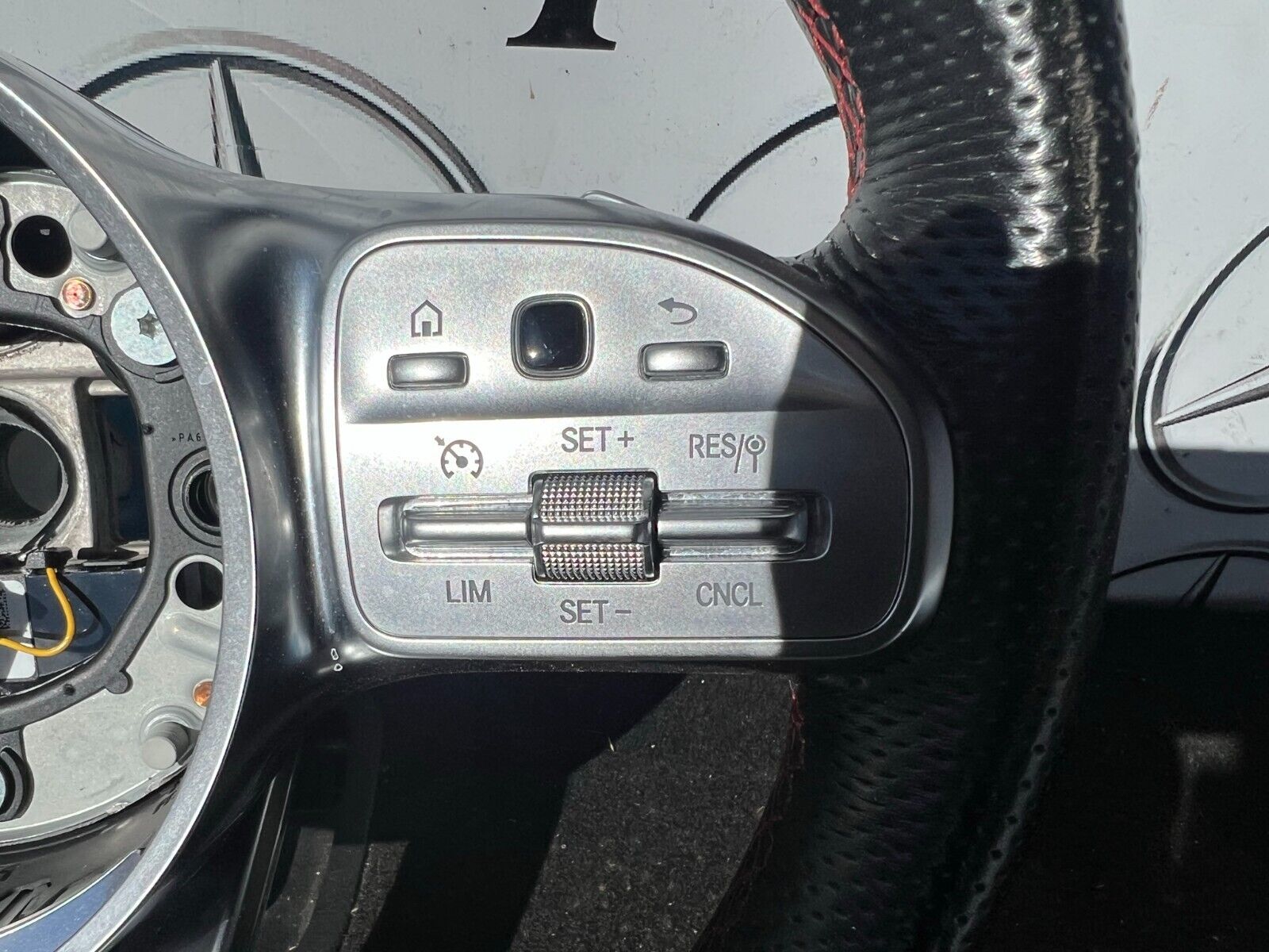 2018 MERCEDES A CLASS A200 W177 MULTIFUNCTION STREERING WHEEL A0050072099