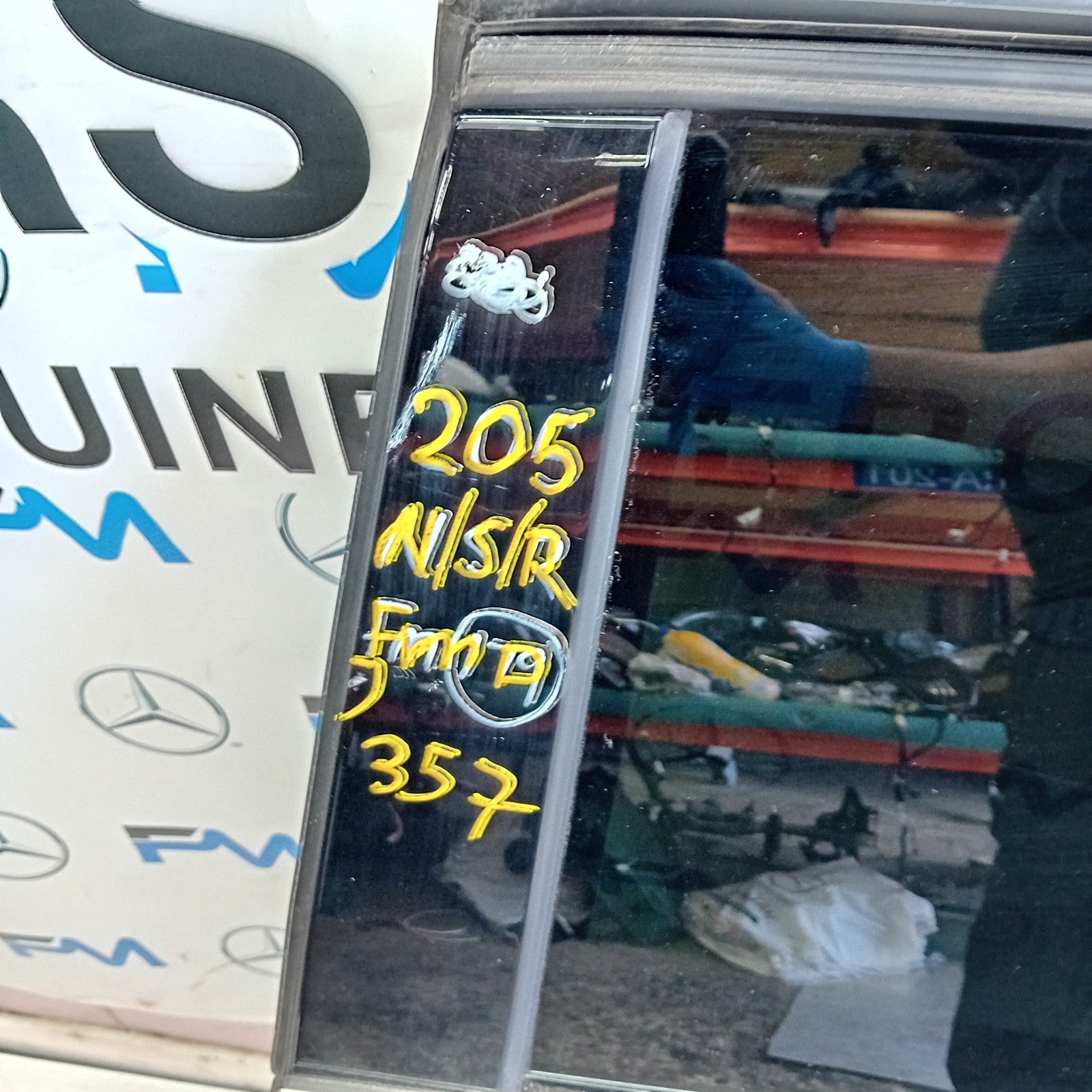 MERCEDES C-CLASS W205 PASSENGER REAR DOOR NSR  2014 ON BLACK COMPLETE FMD357