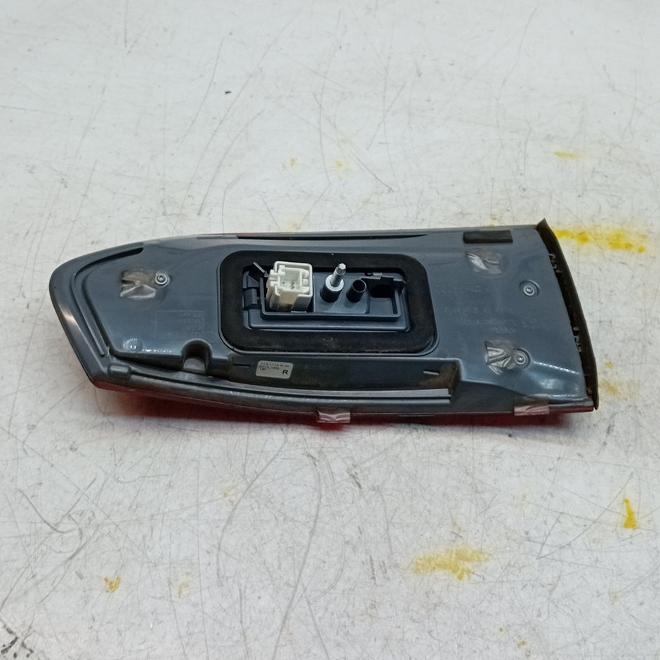 MERCEDES BENZ  E-CLASS W213 DRIVER RIGHT OS REAR TAIL LIGHT FMT263