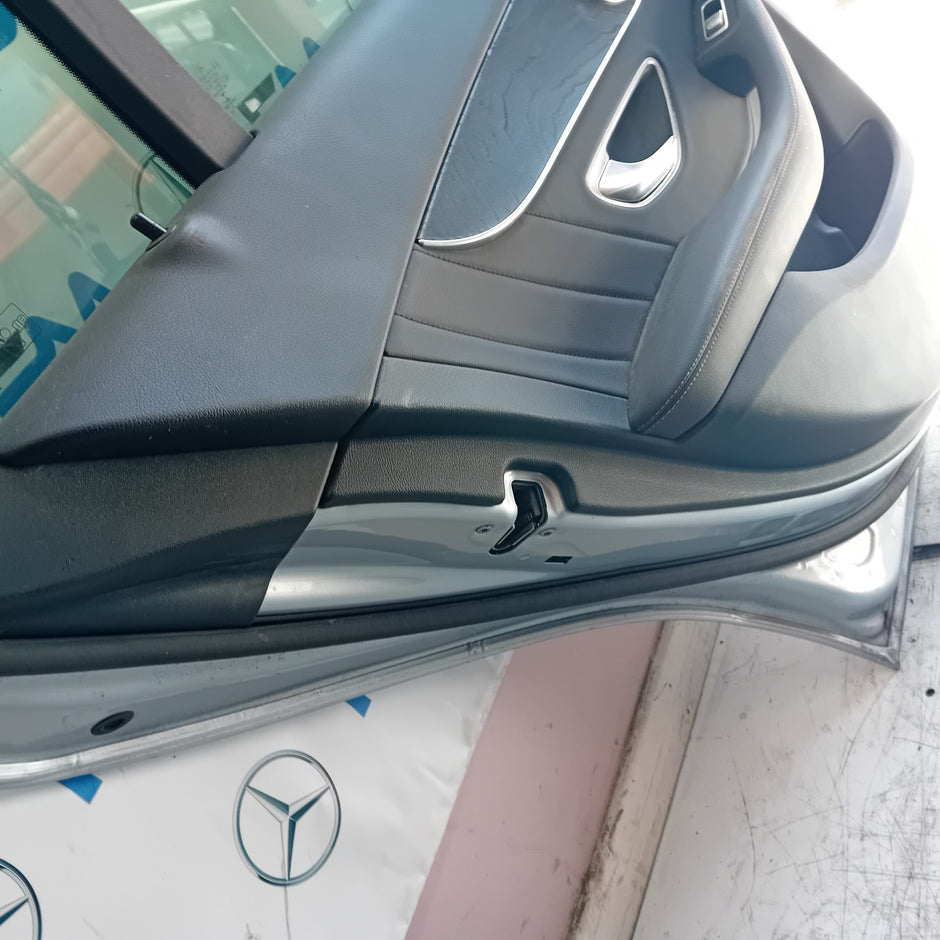 MERCEDES C-CLASS W205 COP PASSENGER REAR DOOR N/S/R SILV 2014 ON COMPLETE FMD169