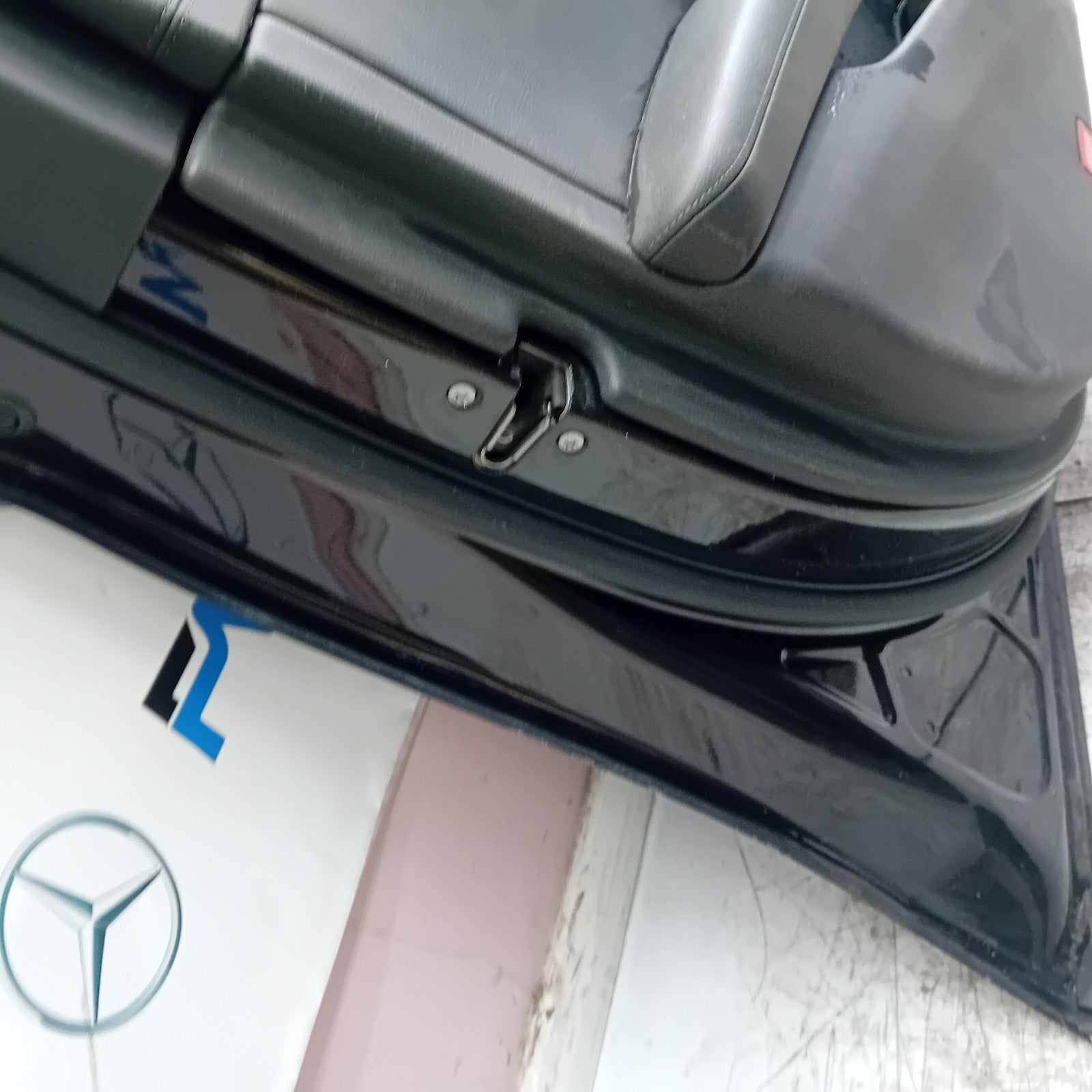 MERCEDES E-CLASS W213 SLN PASSENGER FRONT DOOR OSF BLACK 2016 ON COMPLETE FMD268