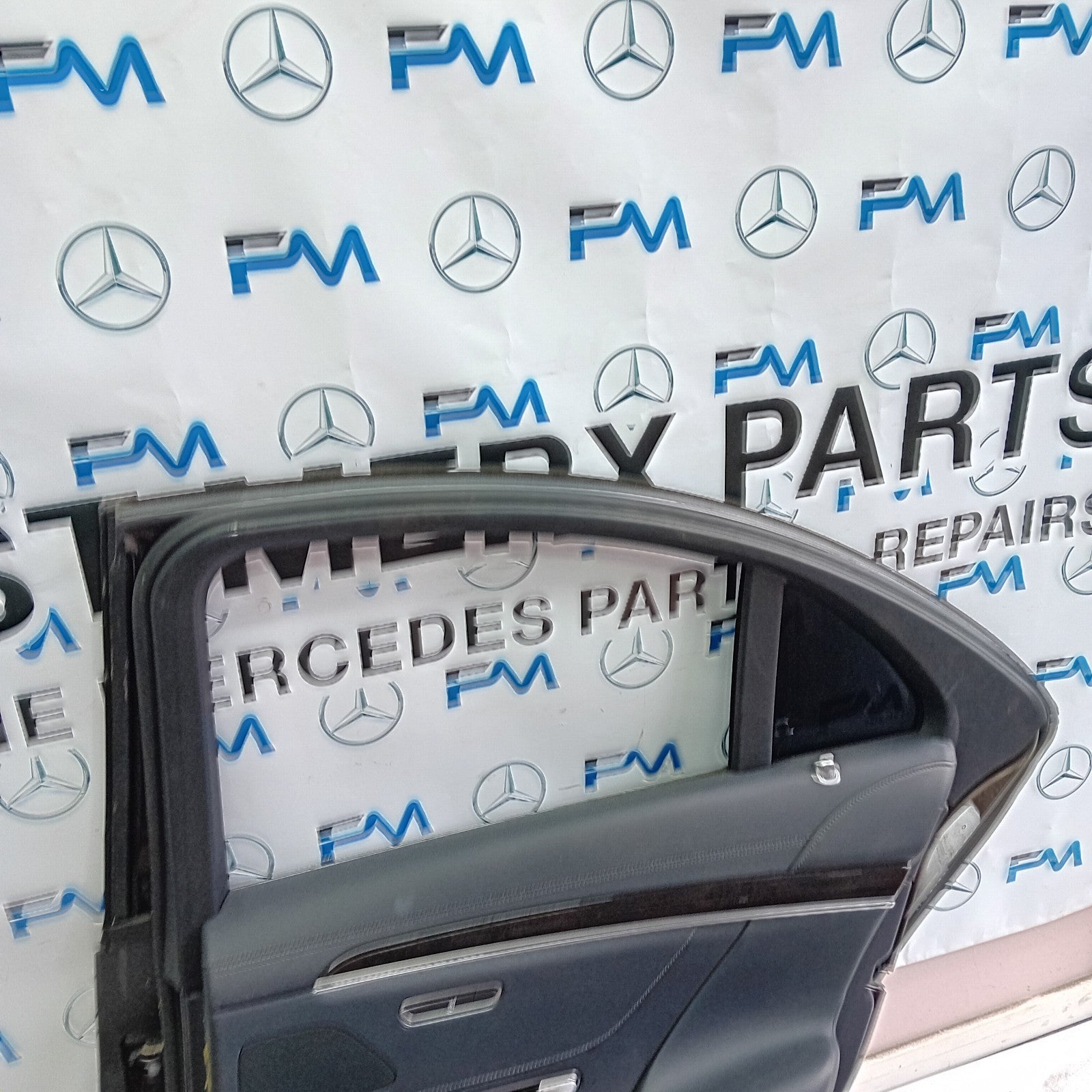 MERCEDES BENZ S-CLASS W222 DRIVER REAR DOOR (OFF SIDE REAR) BROWN 2013-20 FMD27