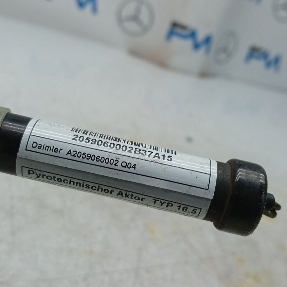 MERCEDES C CLASS W205 BONNET PEDESTRIAN ACTUATOR A2059060002 2017 FM001444